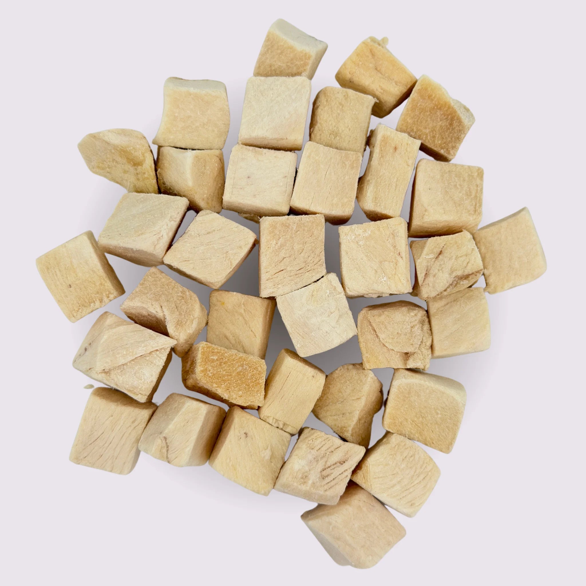 Nibblie Pure Chicken Bites, 1kcal freeze-dried healthy dog treats, natural single ingredient chicken breast cubes for small and medium dogs.